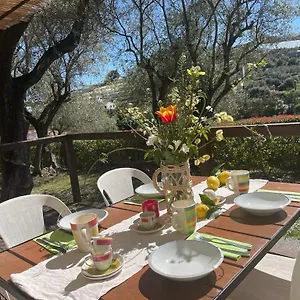 Camper Village , Santo Stefano al Mare Italie